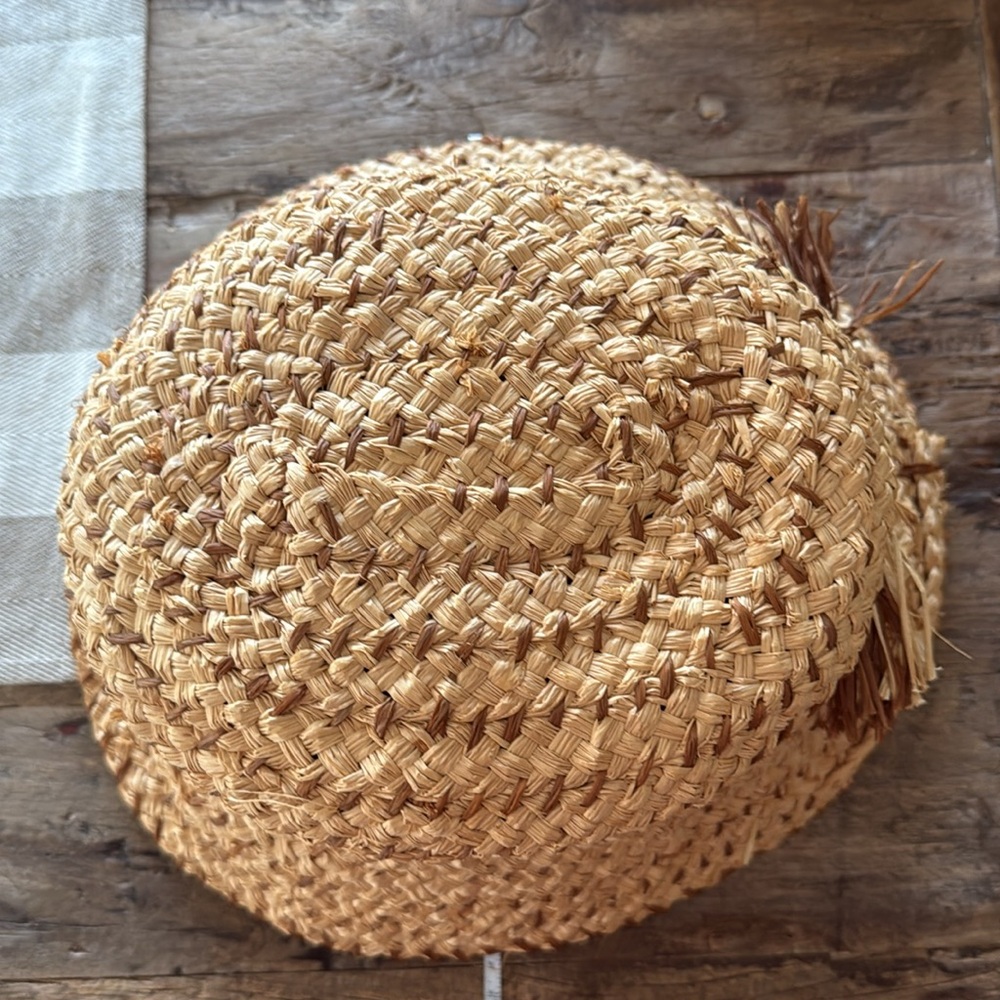 Woven Raffia Hat with Bow - Picture 9 of 10